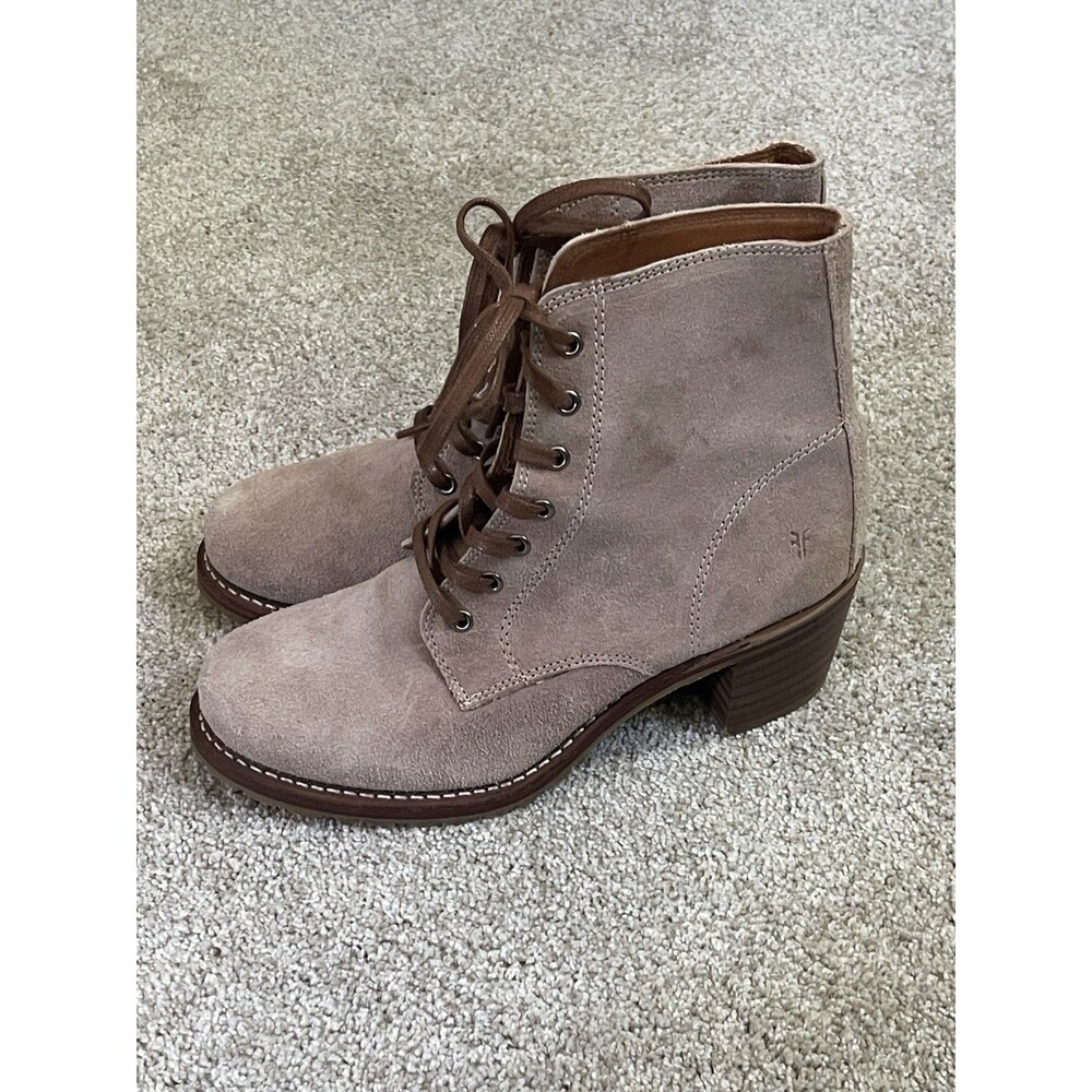 Frye Sabrina 6G Beige Suede Boots 8 M Block Heel Vibram Rubber Sole Leather OBO